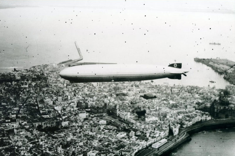 Graf Zeppelin Cádiz.jpg