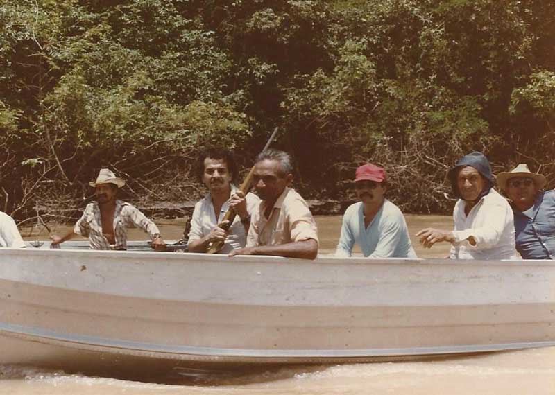 reunión de campesinos río Arauca-Elorza.jpg