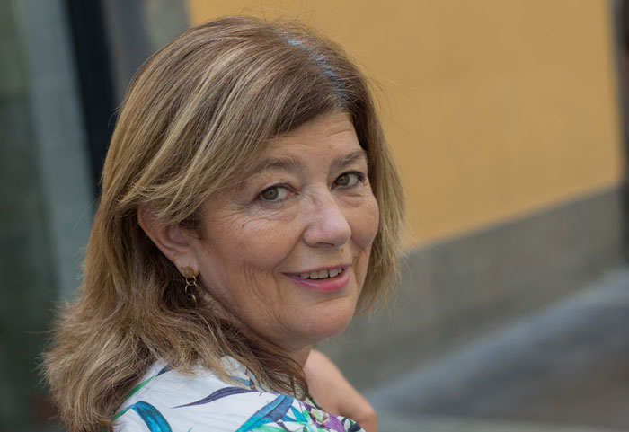 ana_larraz_gale.jpg