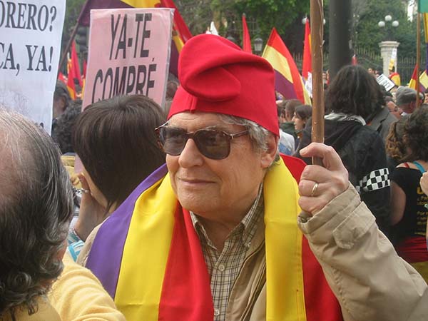 AV gorro frigio.jpg