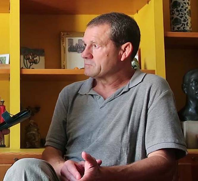 angel-herrerin-comunicate-con-tacto.jpg