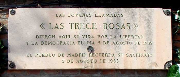 Placa_en_memoria_de_Las_Tre.jpg