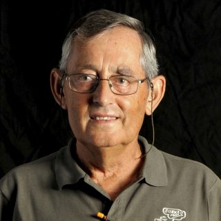 Foto-M-Delibes-recortada-320x320.jpg
