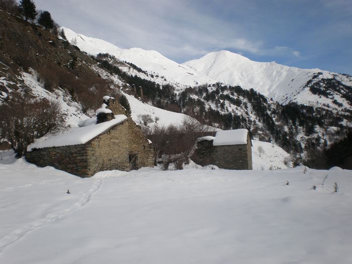 huyendo7.jpg