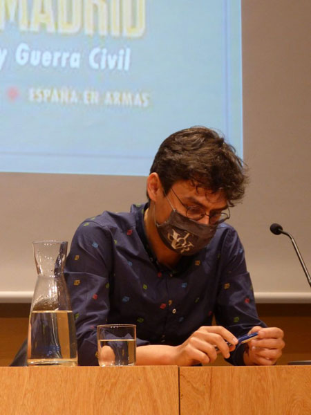 present-Trinchera-infinita.jpg