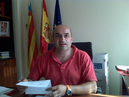 eladi al despatx.jpg