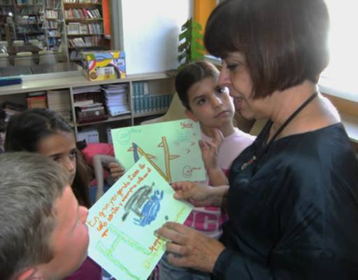 carmen-garcia-iglesias-visita-la-biblioteca-1.jpg