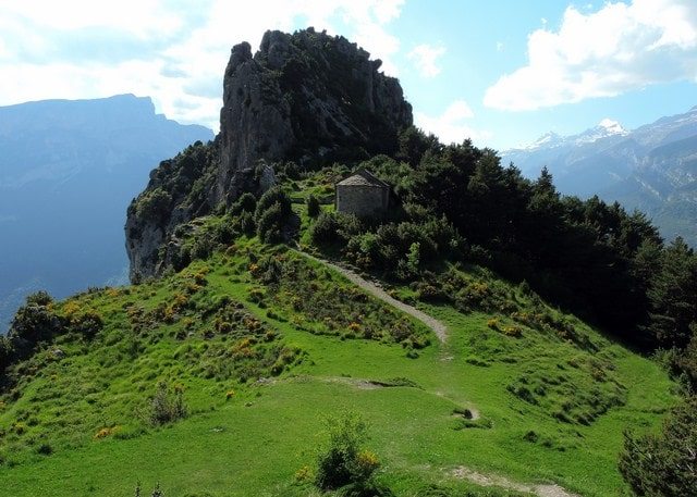 ermita_de_los_santos_juan_y_pablo_tella_aragon.JPG