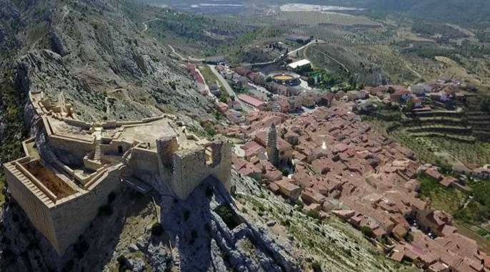 Castellote-a-vista-de-dron_00-R.jpg