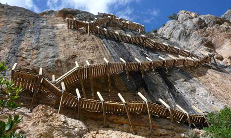 senderismo-pasarelas-montfalco1.jpg