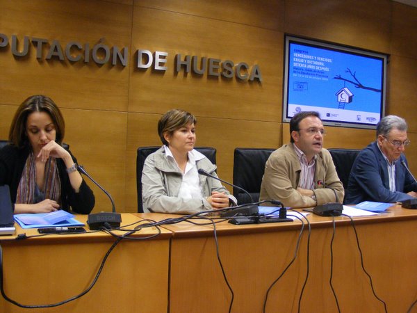 rueda_de_prensa_ana_oliva_elisa_sanjuan_jose_domingo_duenas_jose_ma_azpiroz.jpg